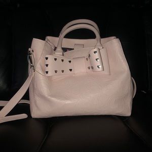 BETSY JOHNSON HANG BAG 🛍